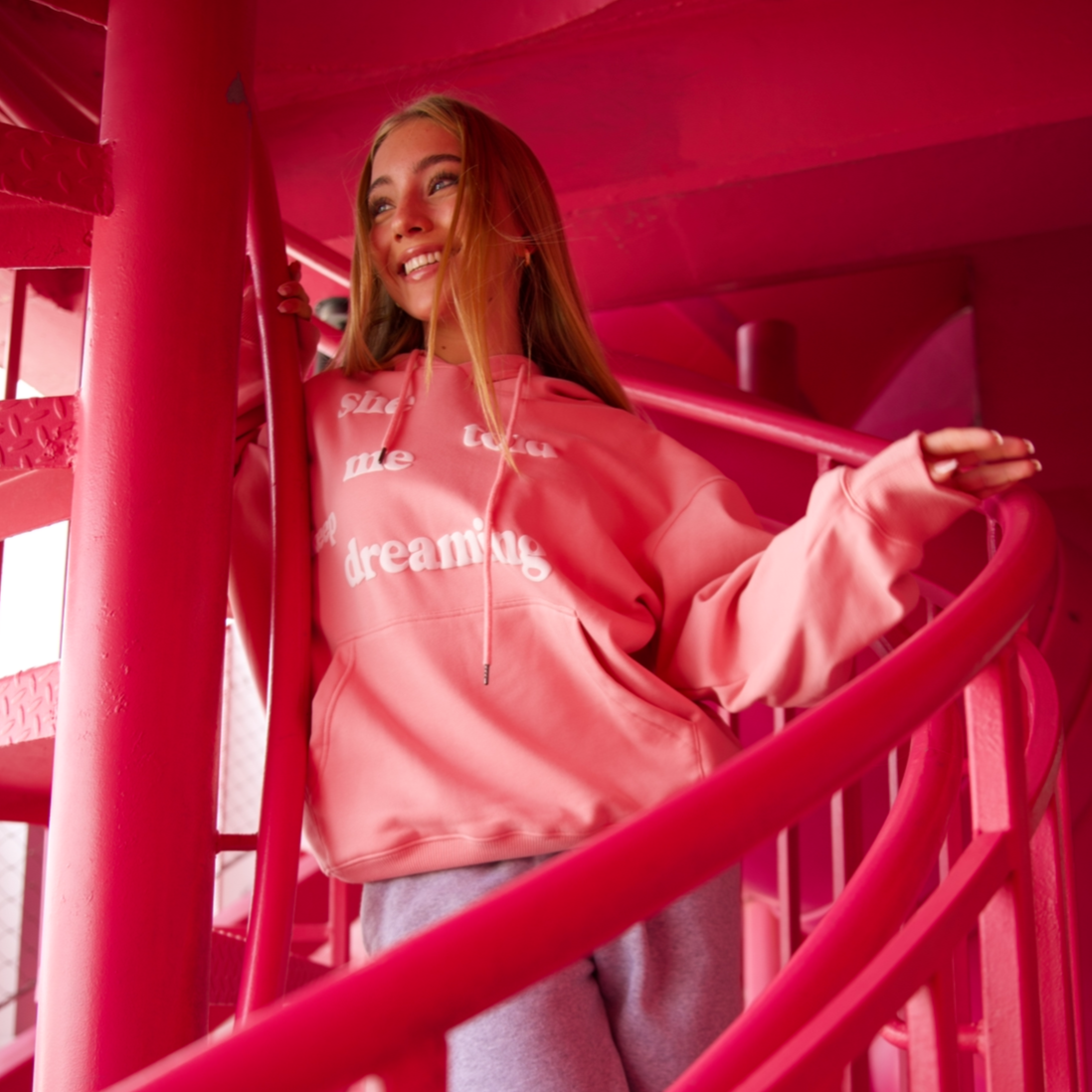 Isa Escu X D2R - Pink hoodie